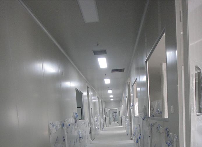 潔凈車間裝修夾芯板安裝圖片